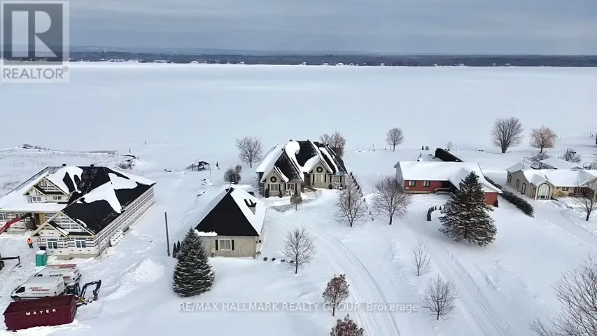 3285 FRONT ROAD S, East Hawkesbury, Ontario K6A2R2