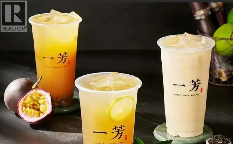 1607 centre Street NW, Calgary, Alberta T2E2S2