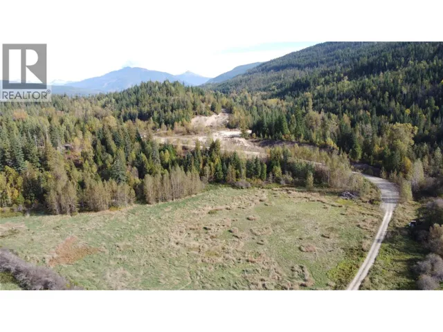 00 Oxbow Frontage Road, Malakwa, British Columbia V0E2J0