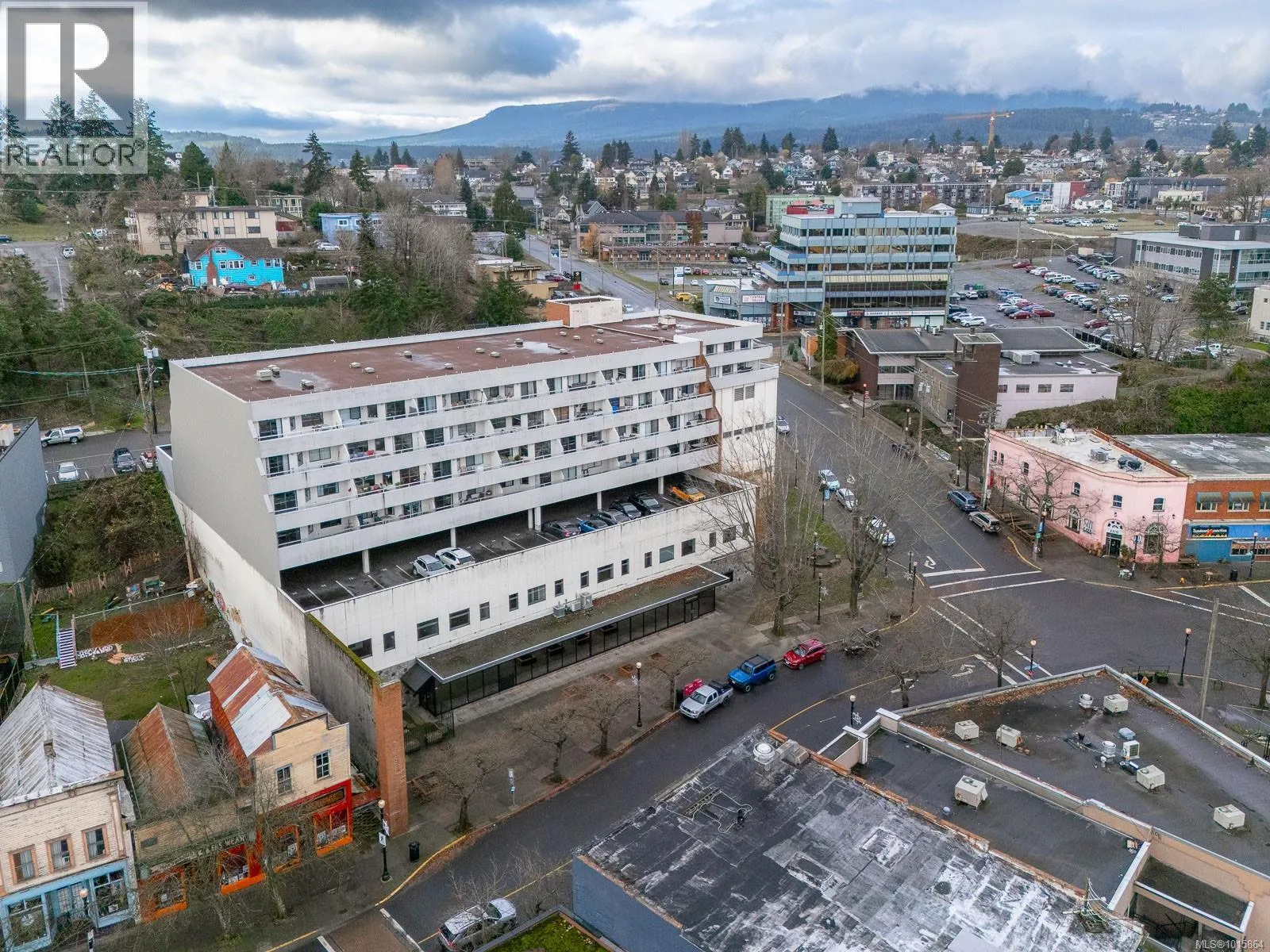 Commercial Sale For Sale