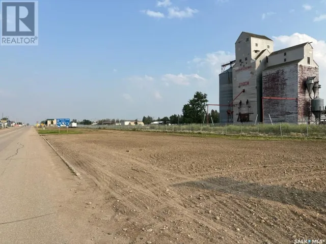 87A Railway AVENUE, Oxbow, Saskatchewan S0C2B0