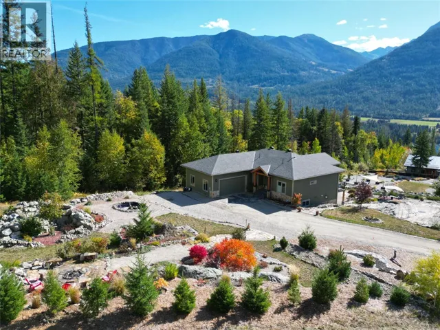 440 Buriview Drive Drive, Nelson, British Columbia V1L0A7
