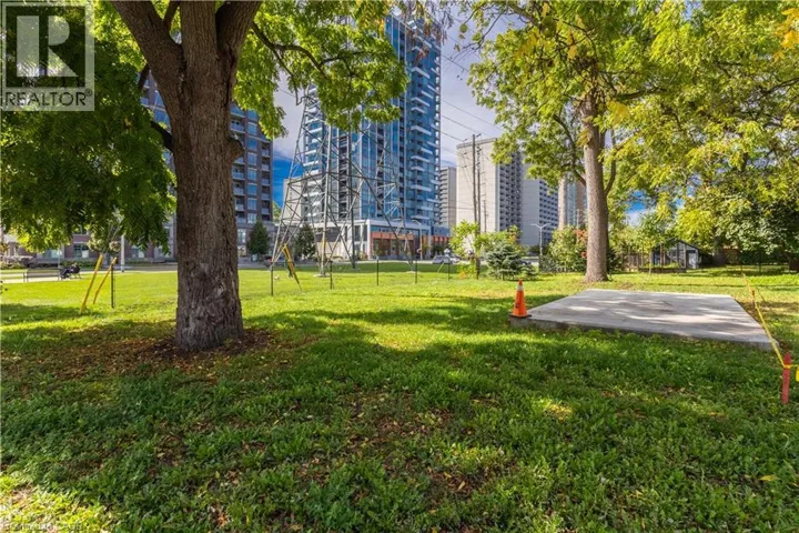 5/6 ELGIN Street, Burlington, Ontario L7S1N5