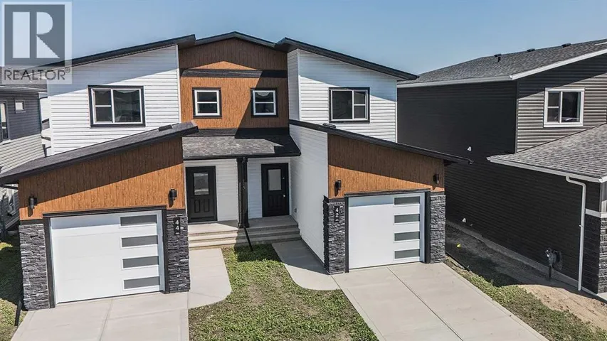 44 Earl Close, Red Deer, Alberta T4S3G6