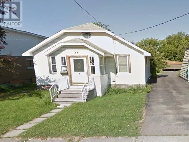 37 Algoma AVE, Sault Ste. Marie, Ontario P6B2P6