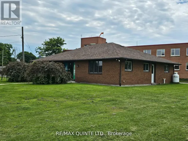 1 MCFARLAND DRIVE, Prince Edward County (Picton Ward), Ontario K0K2T0
