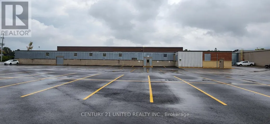 4 - 739 MONAGHAN ROAD, Peterborough (Otonabee Ward 1), Ontario K9J5J9