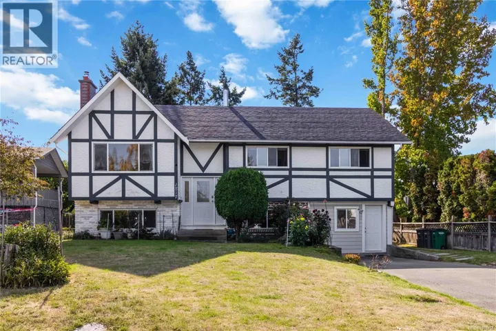 1817 Hartwood Pl, Saanich, British Columbia V8N1H9