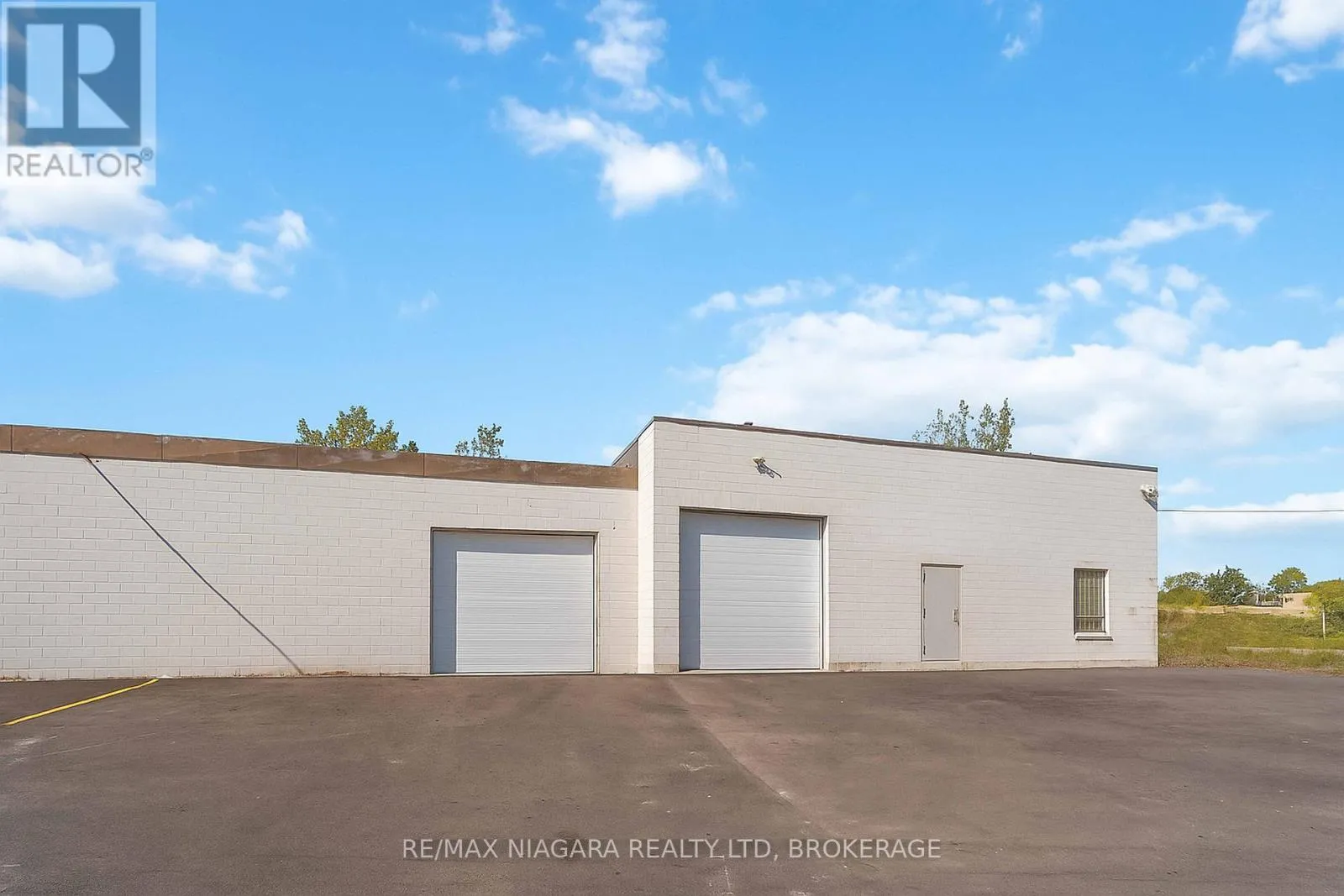 Commercial Sale For Sale