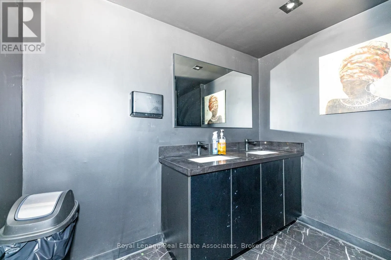 Commercial Sale For Sale