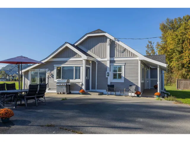 9183 SYLVESTER ROAD, Mission, British Columbia V2V7K6
