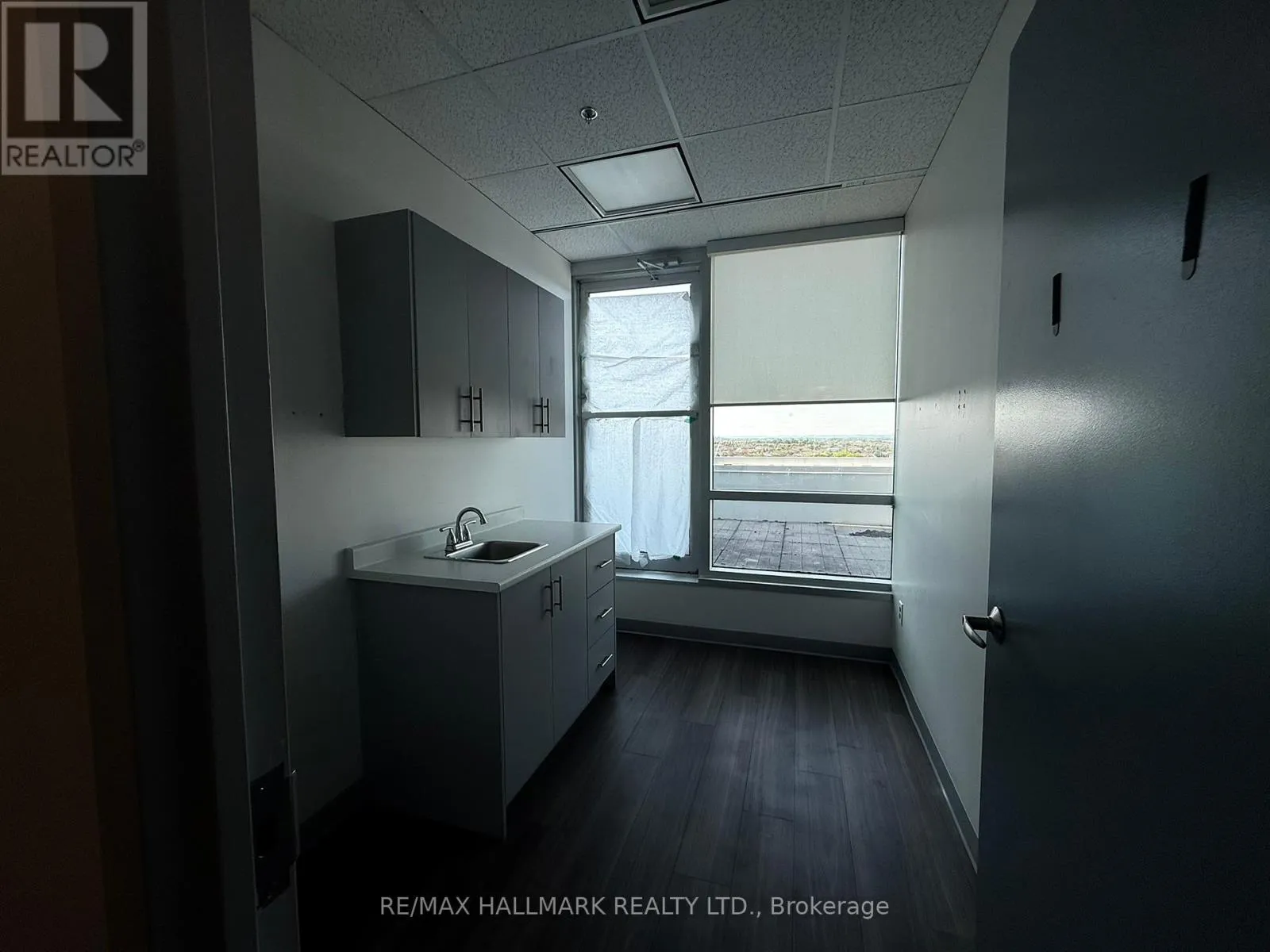 Commercial Sale For Sale
