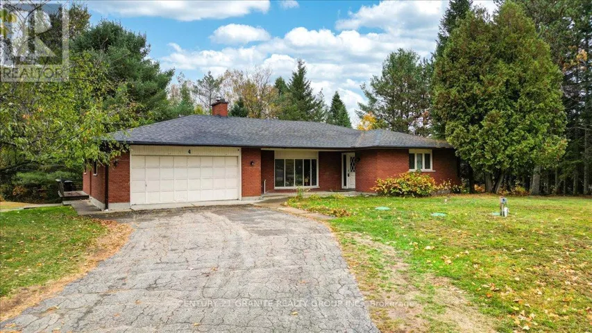 4 MAXWELL SETTLEMENT ROAD, Bancroft (Bancroft Ward), Ontario K0L1C0