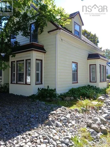 3 Breakwater Lane, Brooklyn, Nova Scotia B0J1H0