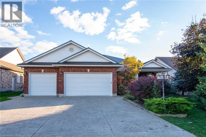 15 PARKVIEW Drive, Wellesley, Ontario N0B2T0