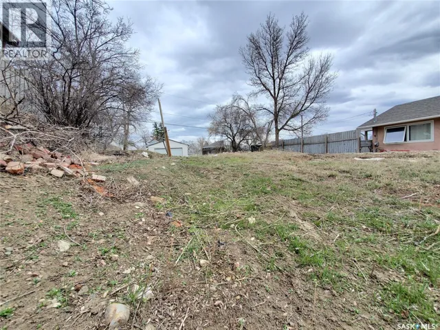 311 10th AVENUE NW, Swift Current, Saskatchewan S9H1B7