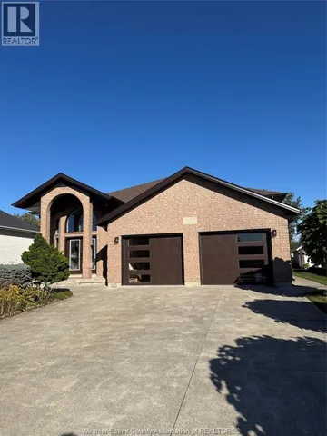 1930 CORBI LANE, Tecumseh, Ontario N8N5C8