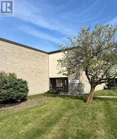 156-160 NEWBOLD COURT, London South (South Z), Ontario N6E1K3