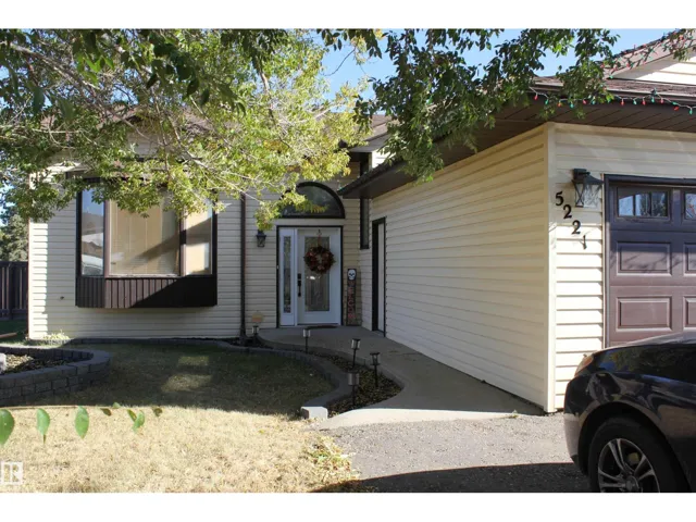 5221 54A ST, Elk Point, Alberta T0A1A0