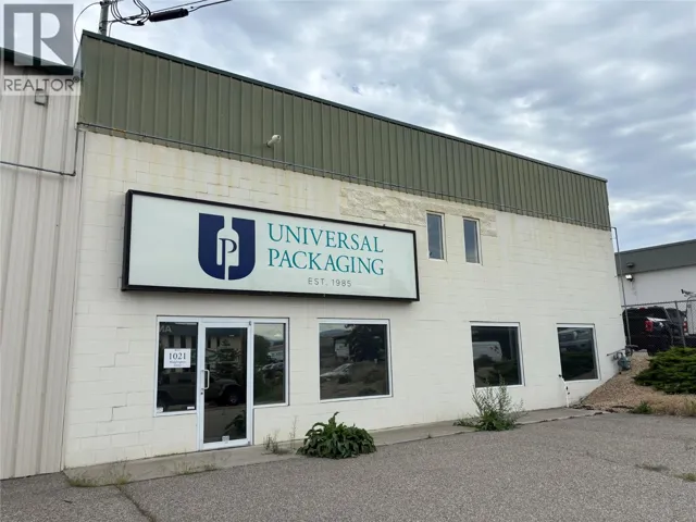 921 & 1021 Waddington Drive, Vernon, British Columbia V1T9E2