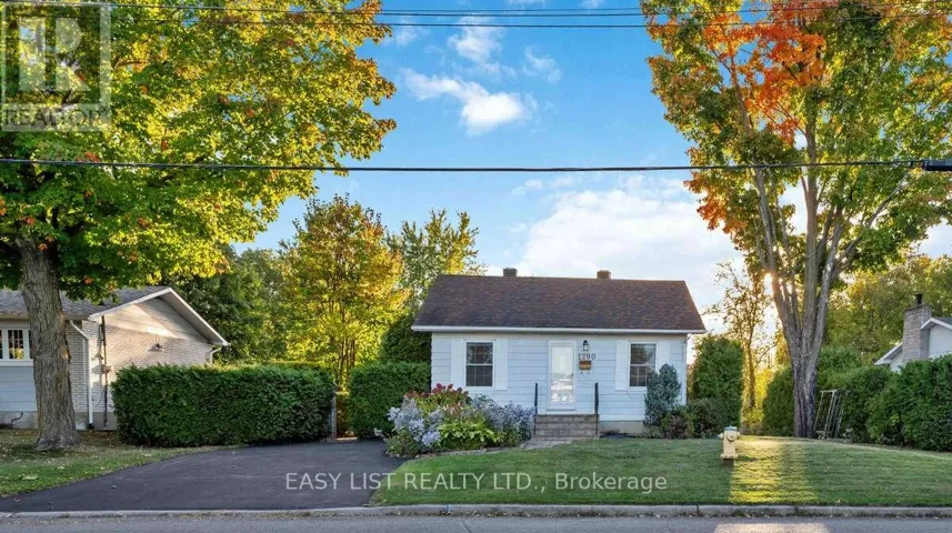 1290 ST. JEAN STREET, Ottawa, Ontario K1C1N6