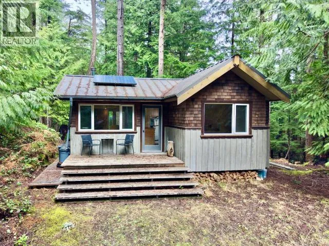 1847 VANCOUVER BLVD, Savary Island, British Columbia V8A4E2