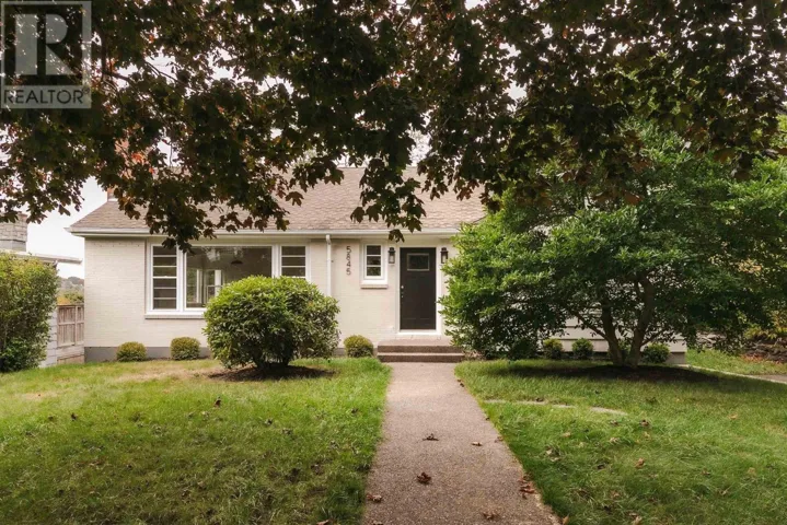 5845 Inglewood Drive, Halifax, Nova Scotia B3H1B2