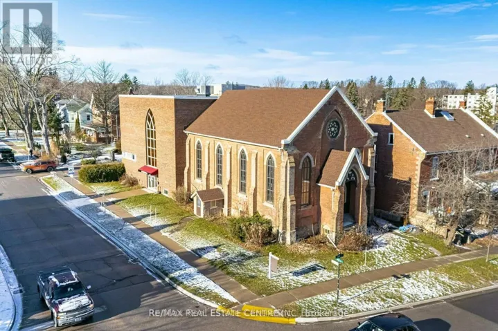 3 ZINA STREET, Orangeville, Ontario L9W1E2