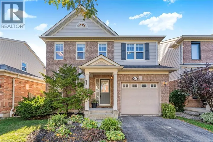 92 BAGGS Crescent, Cambridge, Ontario N1T2E8