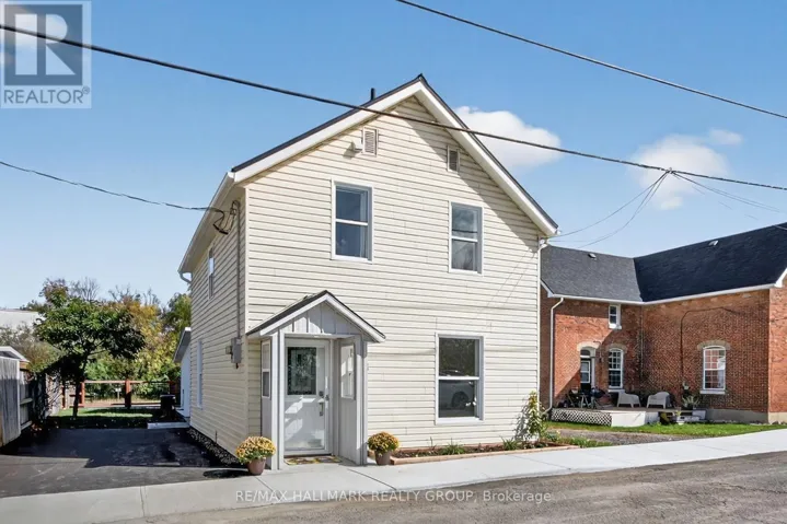 45 CARLETON STREET, Mississippi Mills, Ontario K0A1A0