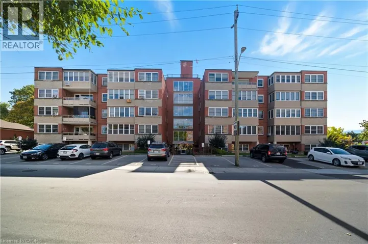 9 GRANT Boulevard Unit# 102, Dundas, Ontario L9H4L5