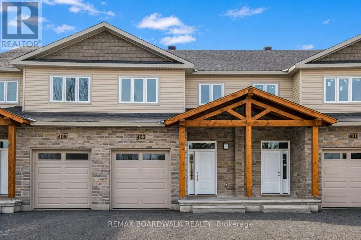 351 VOYAGEUR PLACE, Russell, Ontario K0A1W0