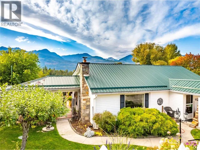 1529 Russel Avenue, Riondel, British Columbia V0B2B0