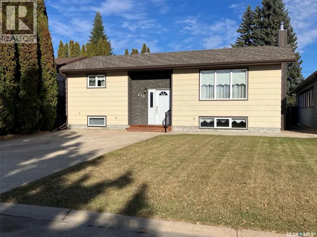 419 8th AVENUE W, Nipawin, Saskatchewan S0E1E0