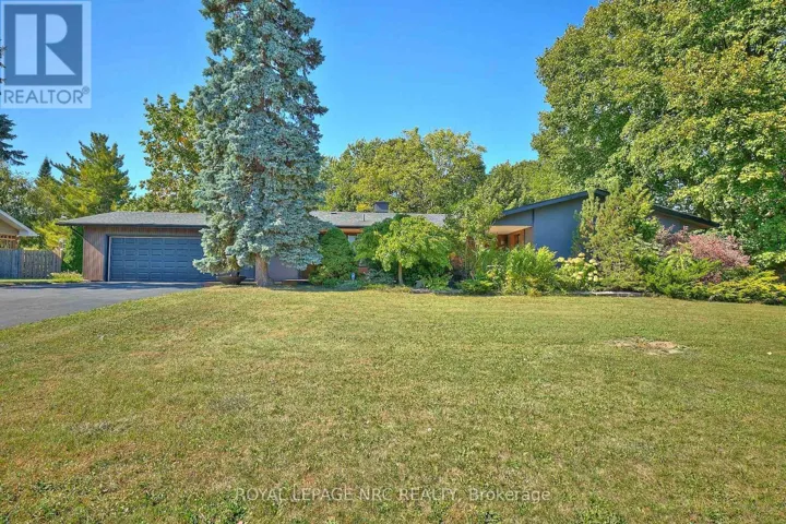 7 WOODMOUNT DRIVE, St. Catharines (Burleigh Hill), Ontario L2T2X8