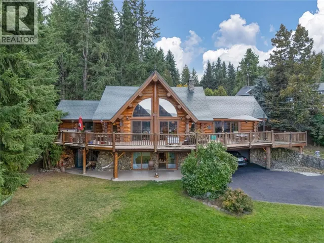 2462 Leisure Road, Blind Bay, British Columbia V0E1H1
