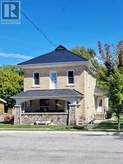 40 GOSHEN STREET N, Bluewater (Zurich), Ontario N0M2T0