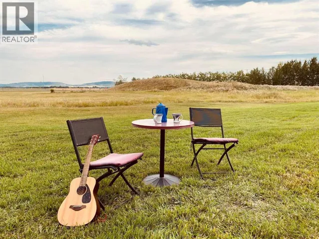 168/172 Ridge Stone Lane, Diamond Valley, Alberta T0L0H0