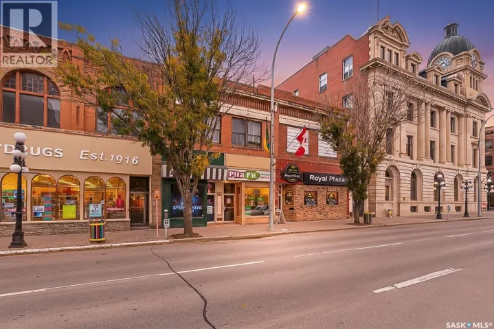 220-222 Main STREET N, Moose Jaw, Saskatchewan S6H3J8