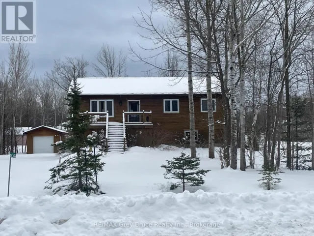 104 MAPLE DRIVE, Northern Bruce Peninsula, Ontario N0H1Z0
