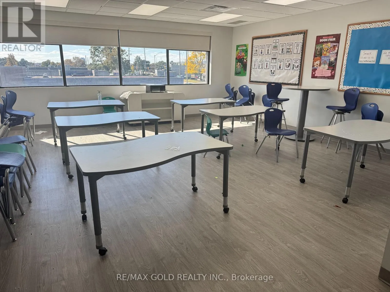 Commercial Sale For Sale