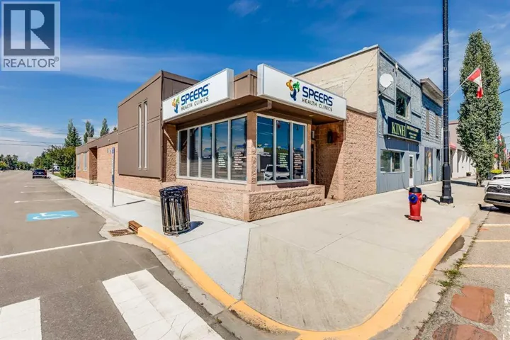 5120 50 Avenue, Olds, Alberta T4H1A5