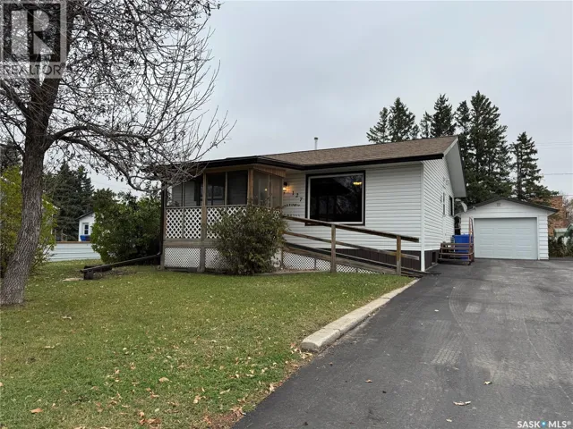 127 Broadway STREET, Foam Lake, Saskatchewan S0A1A0
