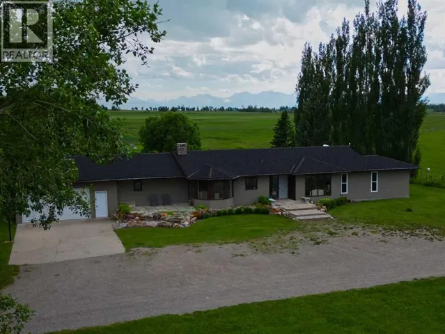 42082 Range Road 274, Hill Spring, Alberta T0K1E0