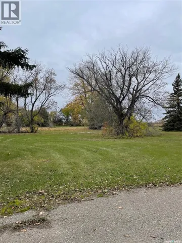 215 & 221 York ROAD W, Yorkton, Saskatchewan S3N2V6