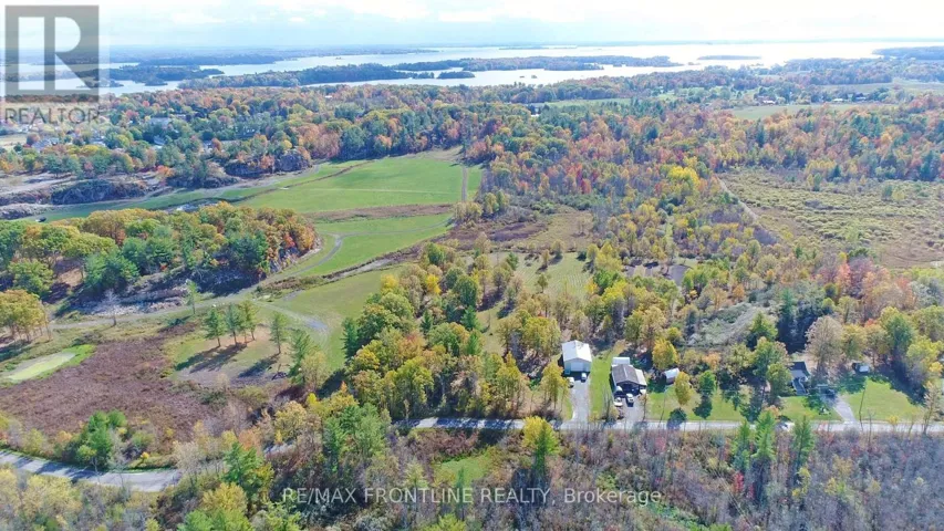 900 BEAVER ROAD, Gananoque, Ontario K7G2H5