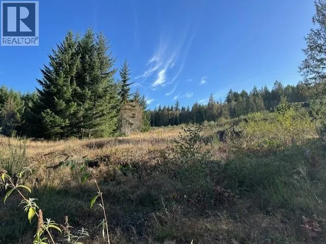 5586 TANNER AVE, Powell River, British Columbia None