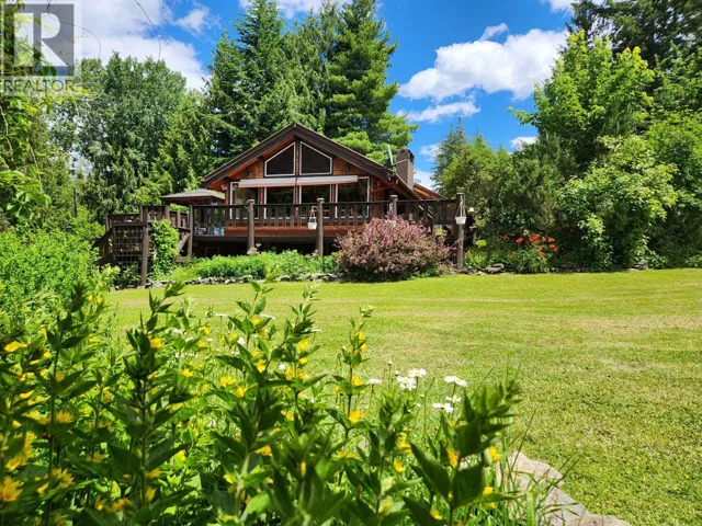 4061 Torry Road, Eagle Bay, British Columbia V0E1T0