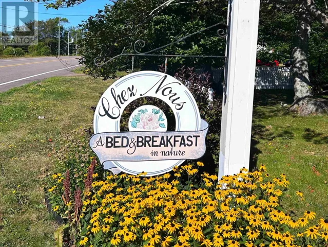 203 Ferry Road, Cornwall, Prince Edward Island C0A1H4