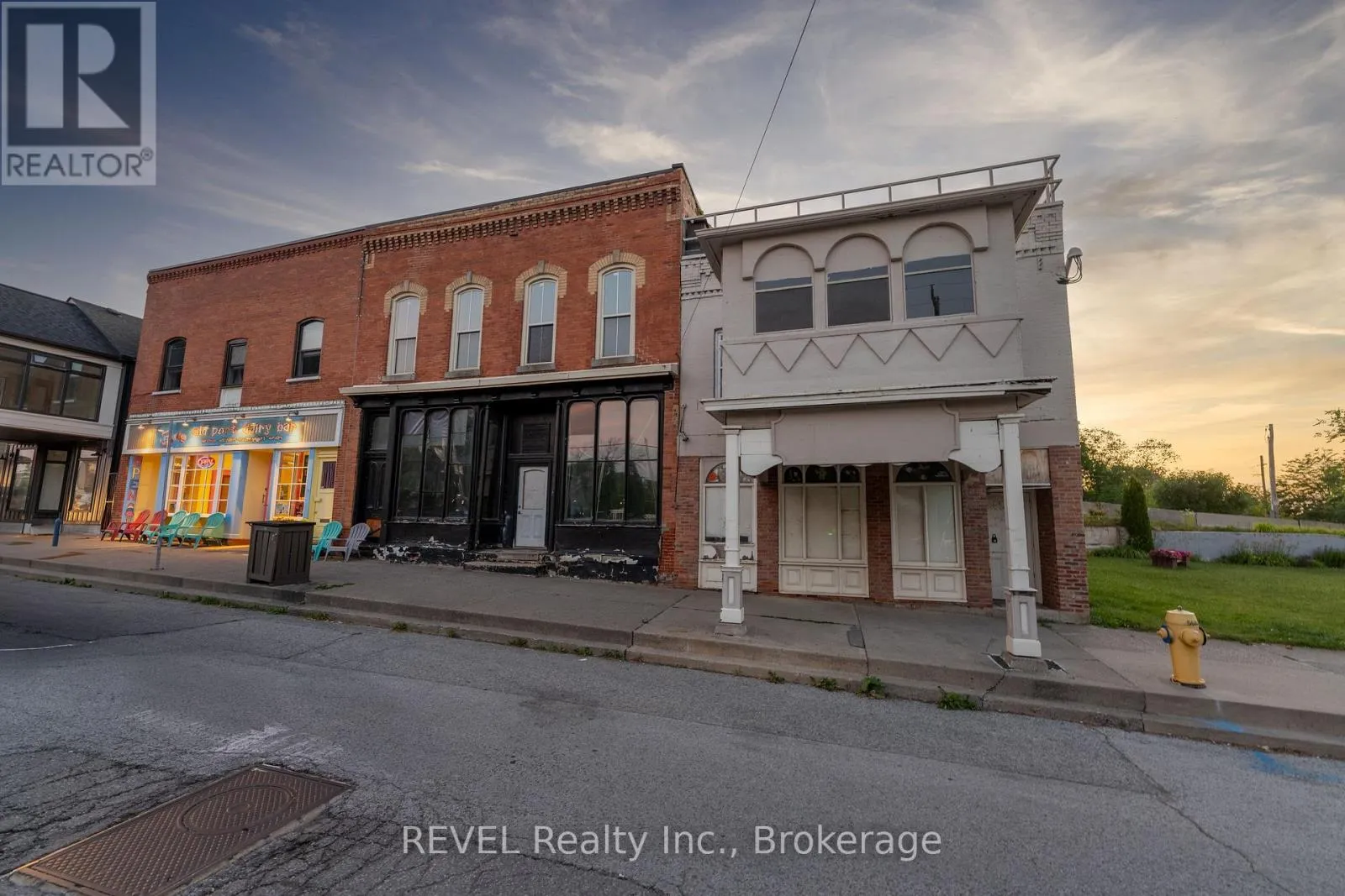 Commercial Sale For Sale